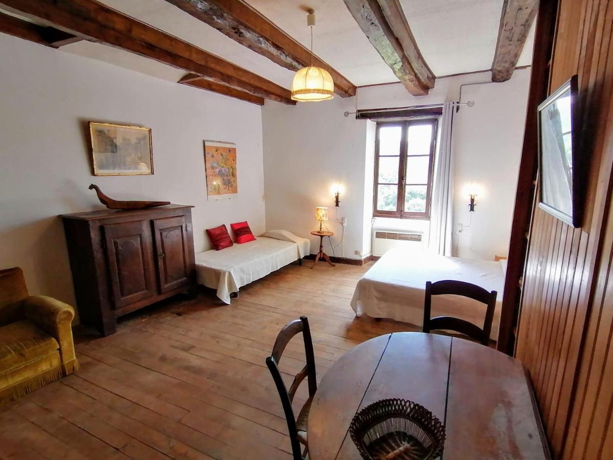 11 Rue Basse Najacヴィラ エクステリア 写真